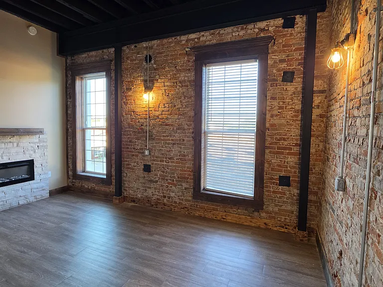 324 Main St #1 — Photo 17