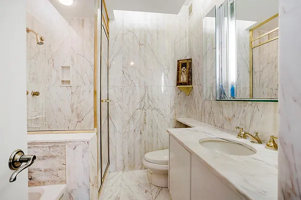 Sold by Douglas Elliman | media 25