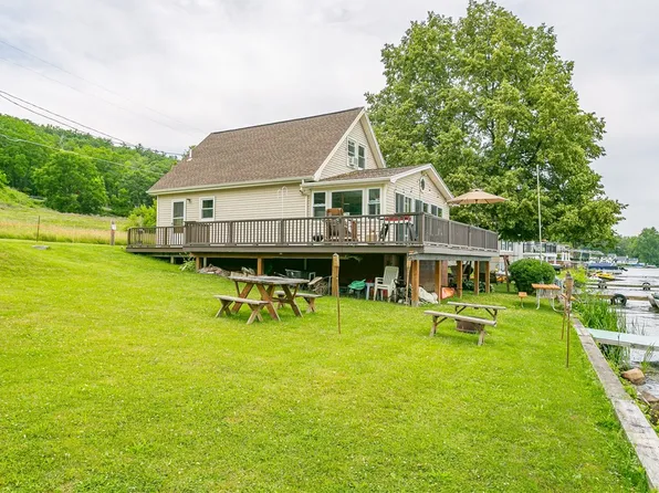 6277 Lakes End Ln, Honeoye, NY 14471