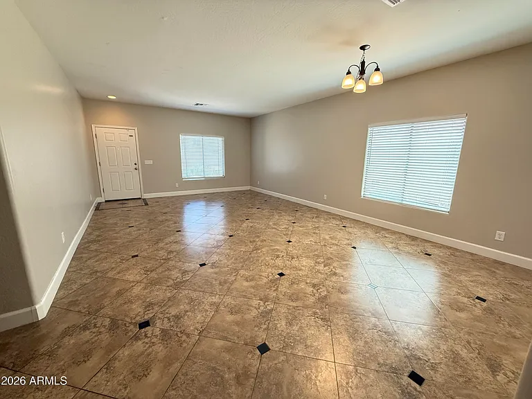 2208 N 93rd Ln — Photo 14