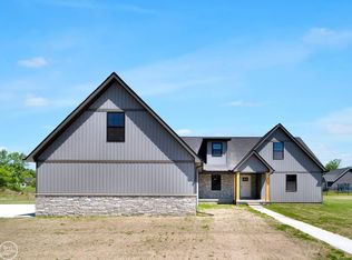 1810 Riley Rd, Saint Clair, MI 48079