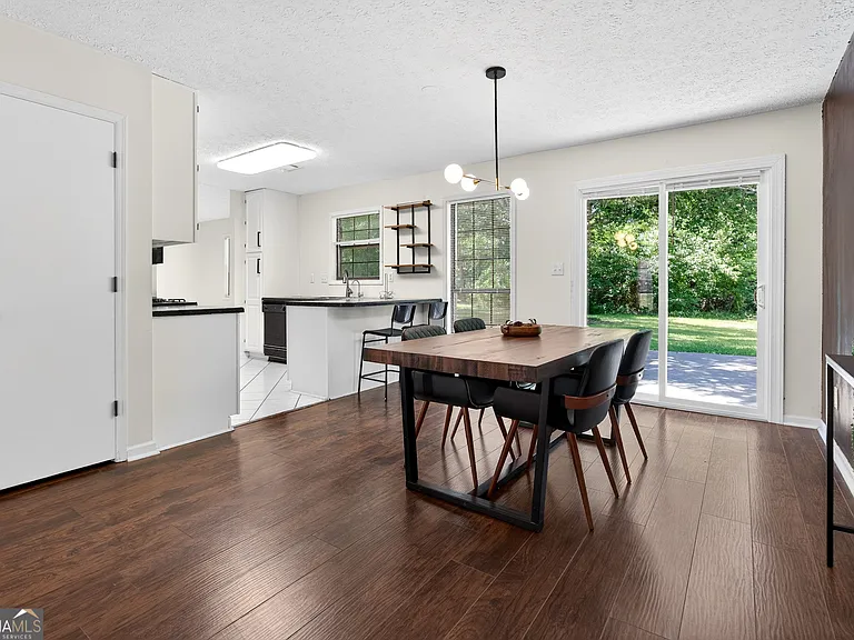 11525 Matthews Trl — Photo 7