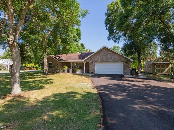 1670 Palm Ln, Labelle, FL 33935