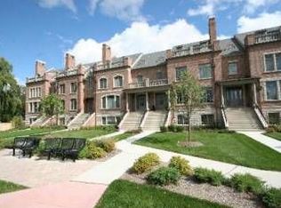 147 School St, Libertyville, IL 60048