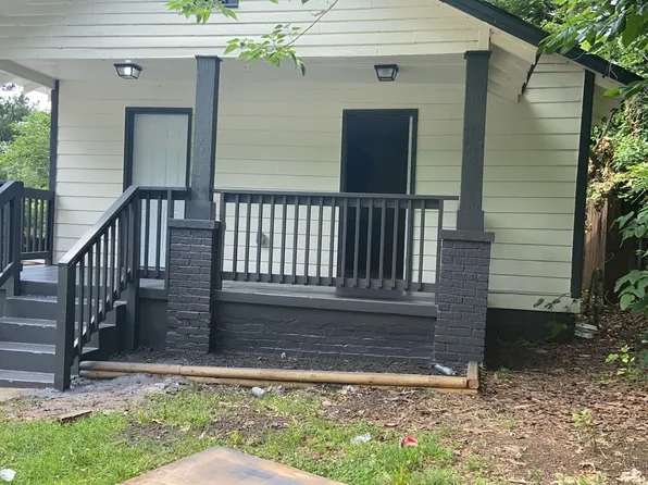 1303 E Trigg Ave, Memphis, TN 38106