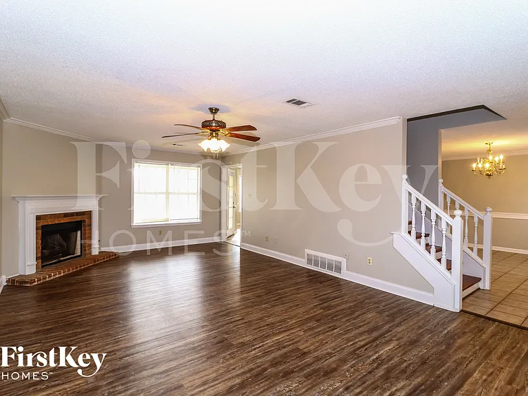9689 Kingsridge Dr — Photo 4