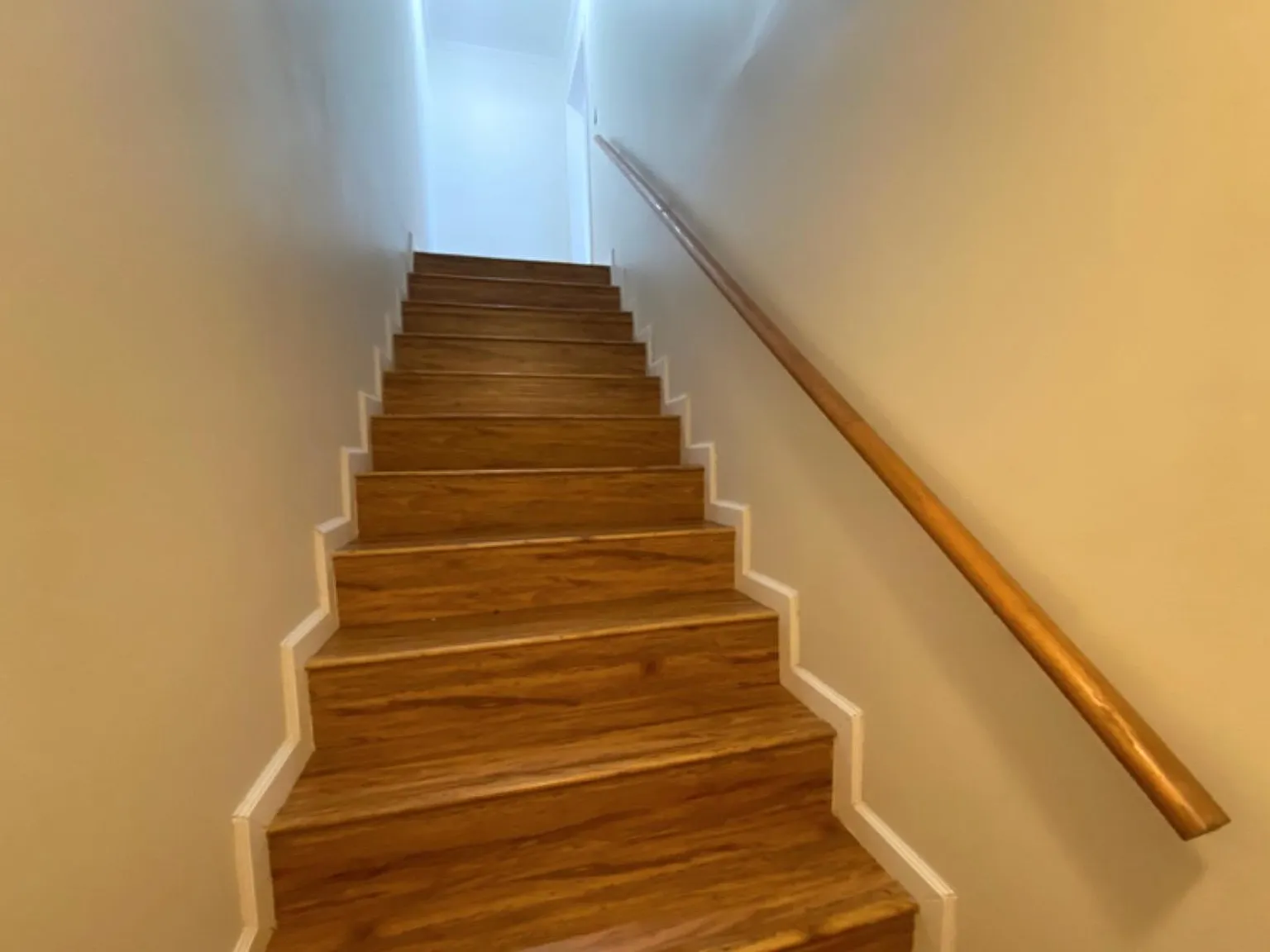 2 bed, 1000 sqft, $2,995 — Photo 3