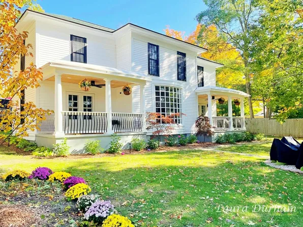 651 Holland St, Saugatuck, MI 49453