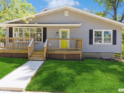 916 E Madison St, Riverton, IL, 62561
