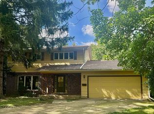 5 Miller Ct, Dekalb, IL 60115