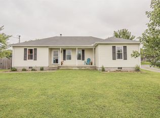 783 Farmingdale Dr, La Vergne, TN 37086