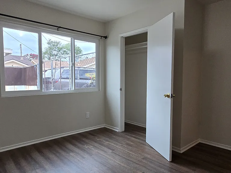 11415 Fairview St — Photo 20
