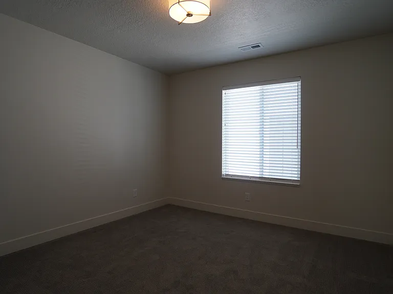 3942 S 3450 W — Photo 13