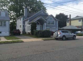 1155 16th St, Fort Lee, NJ 07024