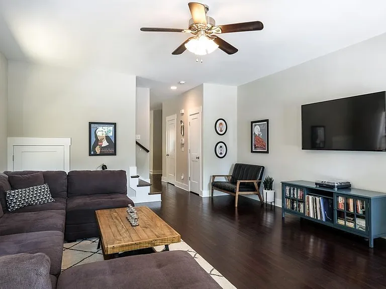 1015B Elvira Ave — Photo 5