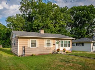 209 Monterey Dr, Saint Albans, WV 25177