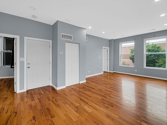 4th image of 2608 W 38th St
