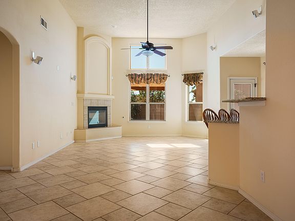 4th image of 724 Vista Patron