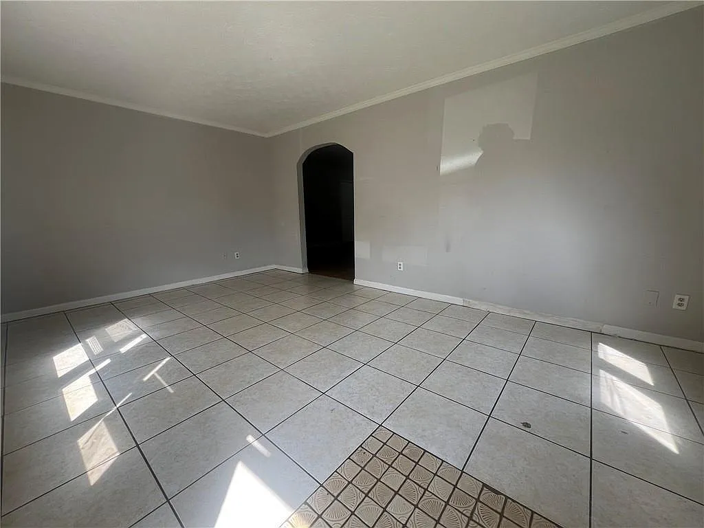 3 bed, 2.0 bath, 1496 sqft, $1,325 — Photo 4