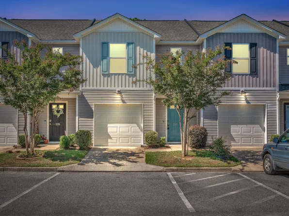541 Truman Dr, Goose Creek, SC 29445