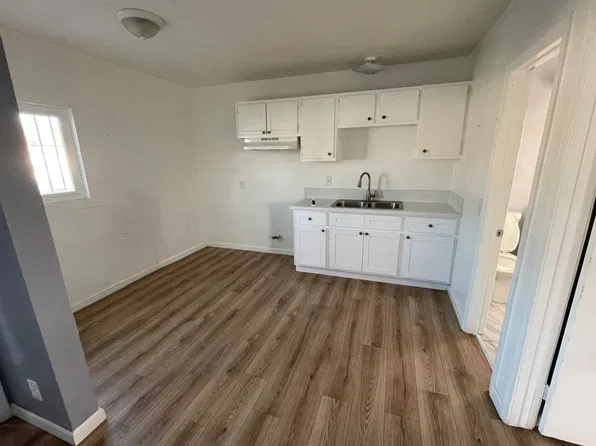 1037 E 7th St APT 5, Long Beach, CA 90813