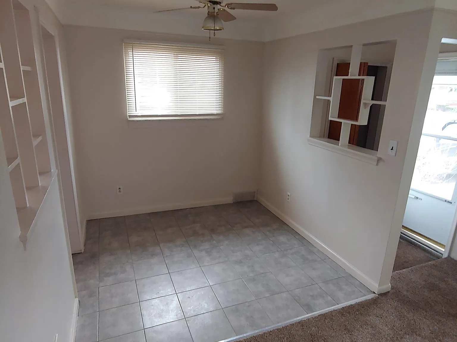 23218 Park St — Photo 4