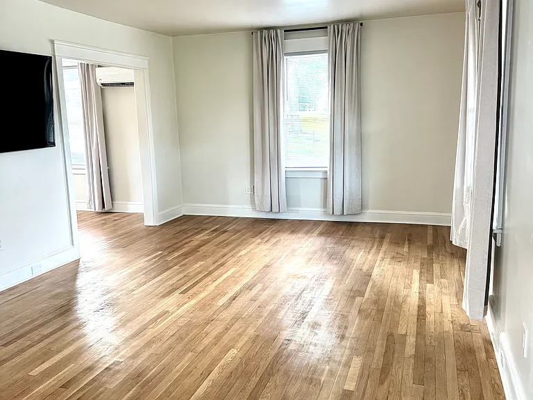3204 Lincoln Hwy E — Photo 9