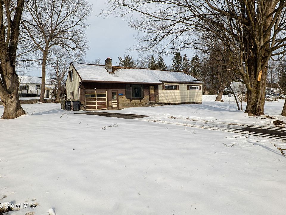 1st image of 50 Maplewood Dr