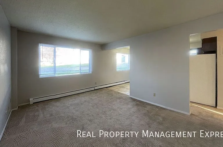 3711 S Cathy Ave #4 — Photo 25
