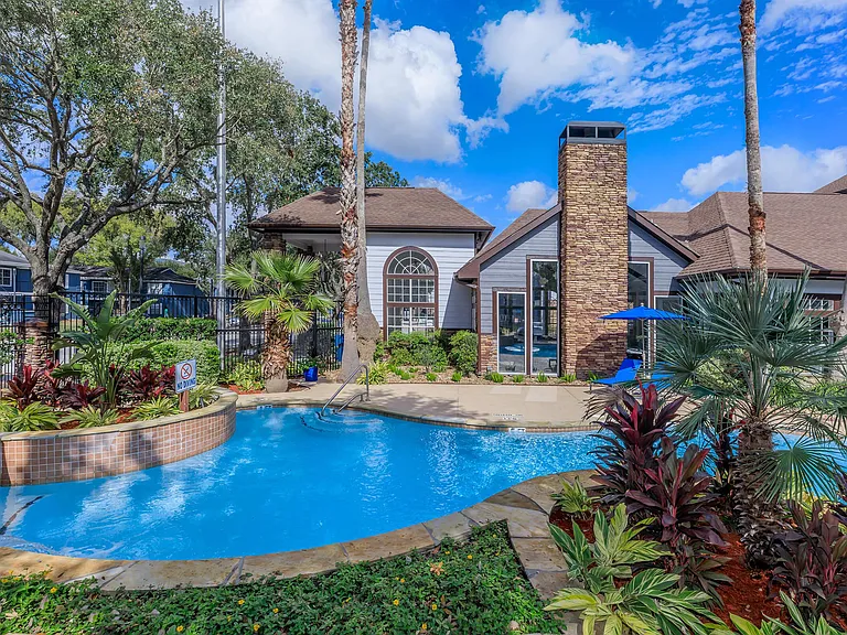 Residence at Westchase — Photo 31