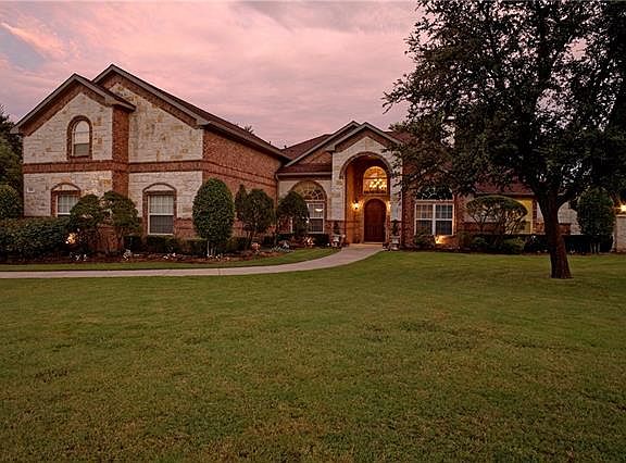 2nd image of 290 Timber Oaks Ct