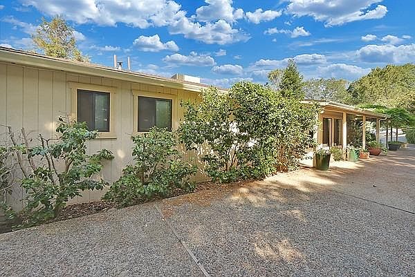 2nd image of 13270 Ranchero Way