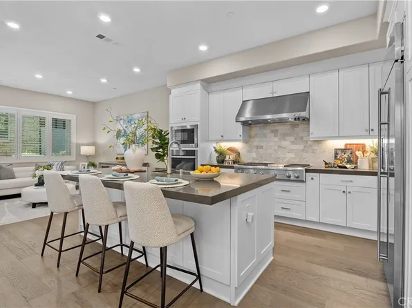 110 Spiral, Irvine, CA 92618