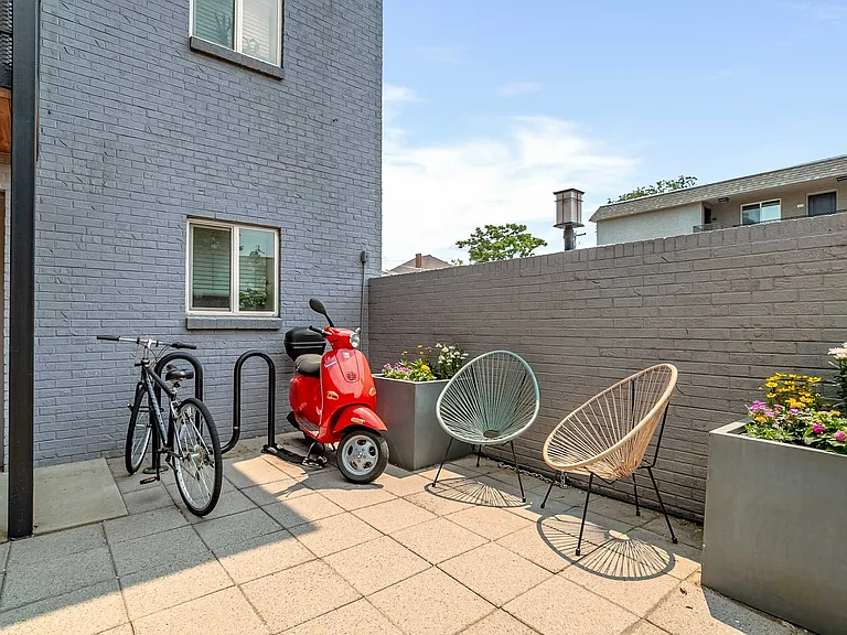 Pearl Apartments — Photo 29