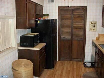 3rd image of 2111 Culver Dr