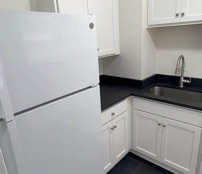 2909 Wade Ave — Photo 6