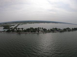 127 Cedar Point Rd, Sandusky, OH 44870