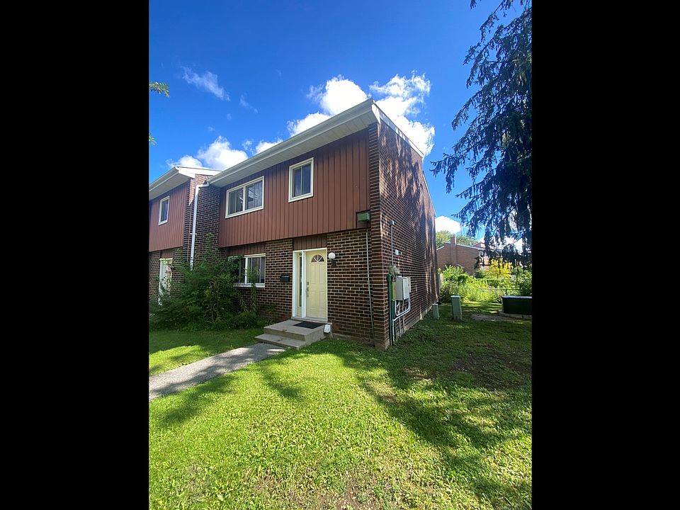 1st image of 121 University Ave E #108