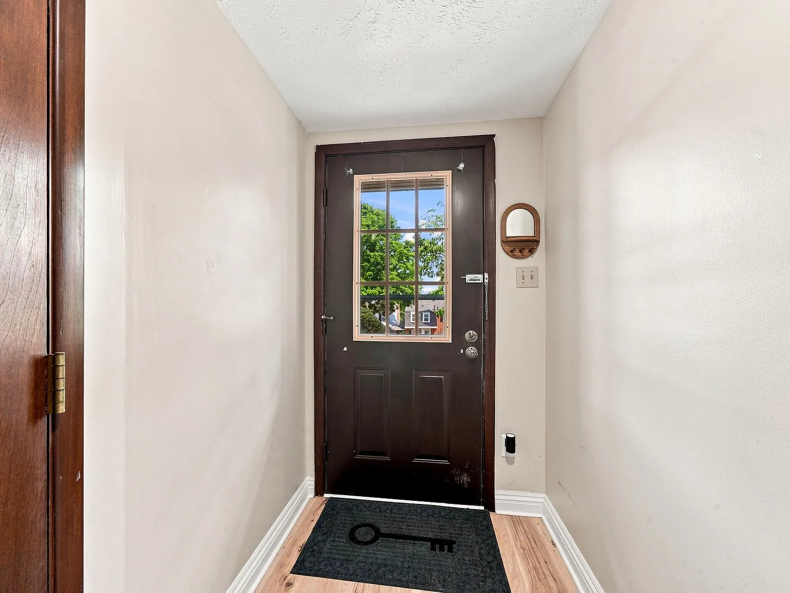 2 bed, 1.5 bath, 1136 sqft, $2,000 — Photo 4