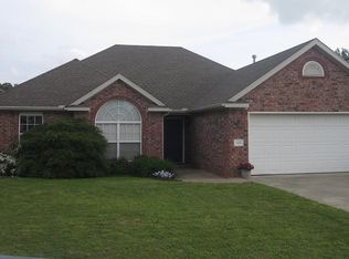 105 Fox Run Cir, Rogers, AR 72719