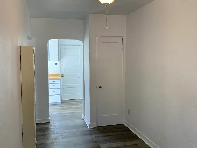Updated 1 Bedroom in the Heart of Edo — Photo 28