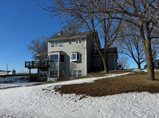 7660 W Shoreline Dr, Waconia, MN 55387