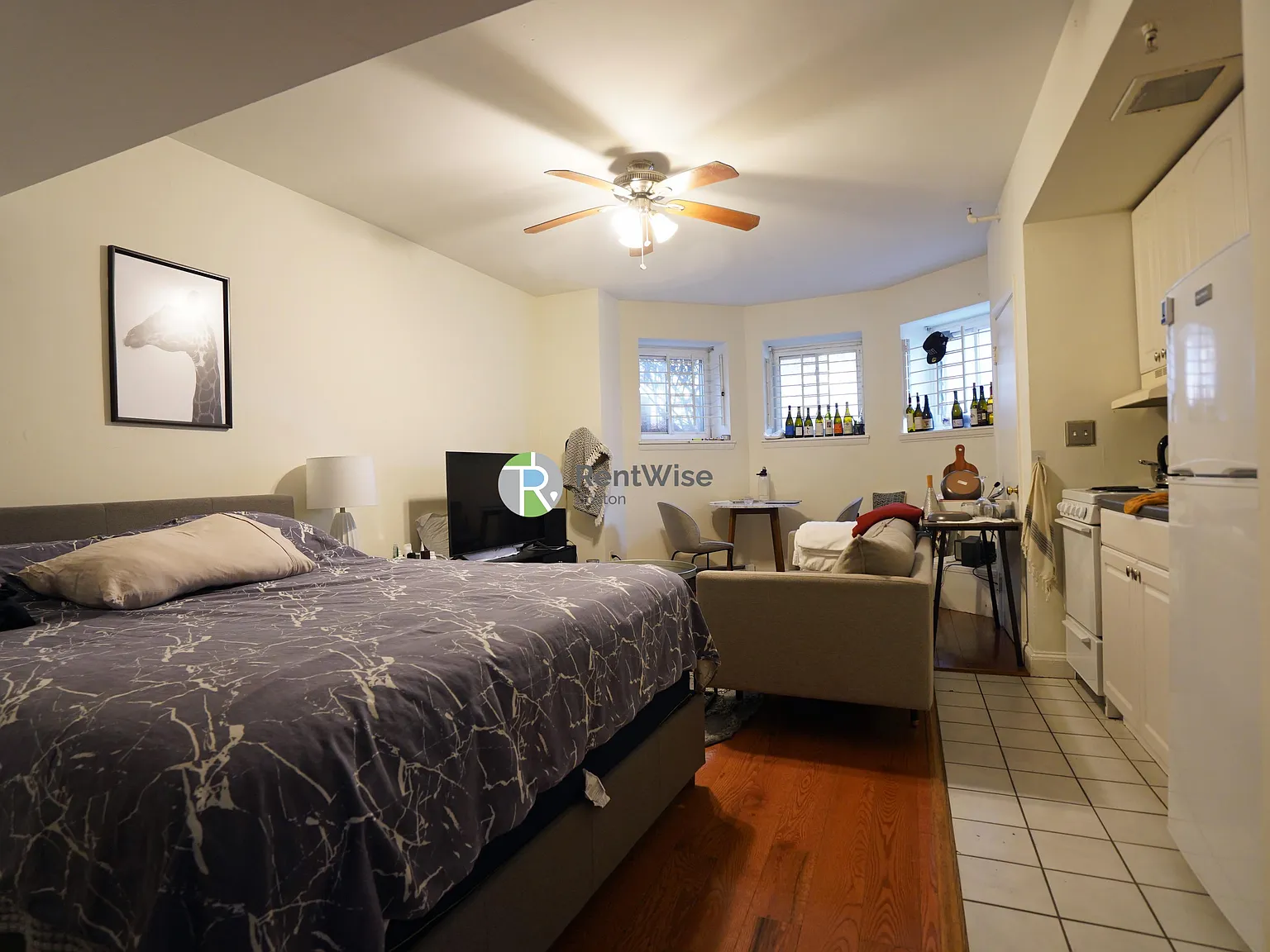 Studio, 1.0 bath, 342 sqft, $2,500 — Photo 3
