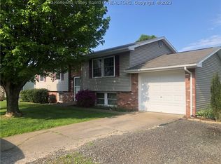 207 Travis Dr, New Haven, WV 25265