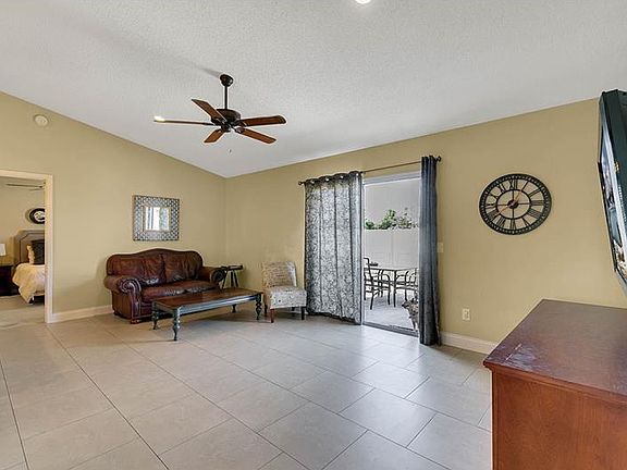 5th image of 1041 Seminole Creek Dr