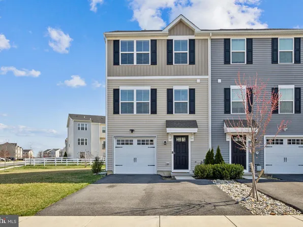 1001 Wickersham Way, Middletown, DE 19709