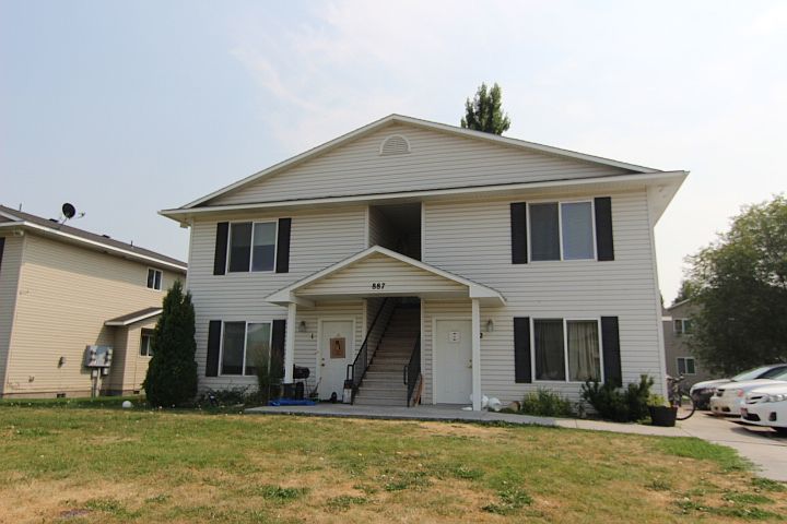 1st image of 887 Everett Pl APT 4