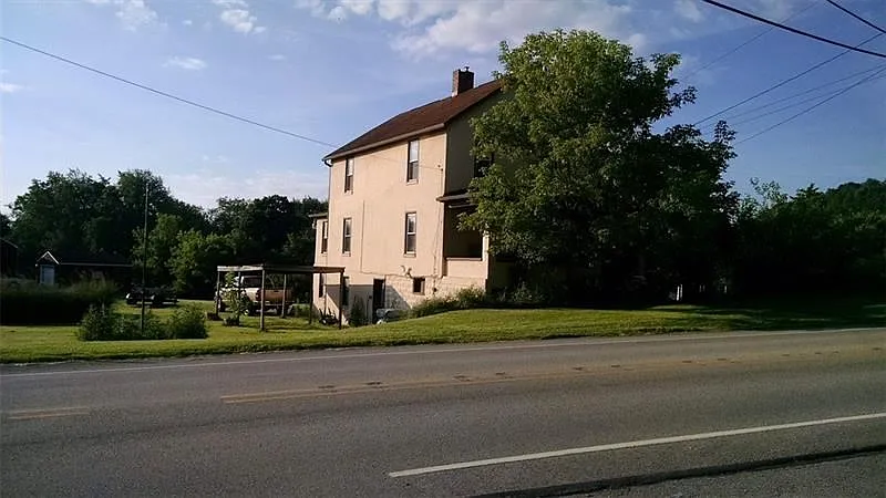 1103 Hancock Ave photo 1