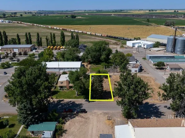 308 Boyd St W, Murtaugh, ID 83344