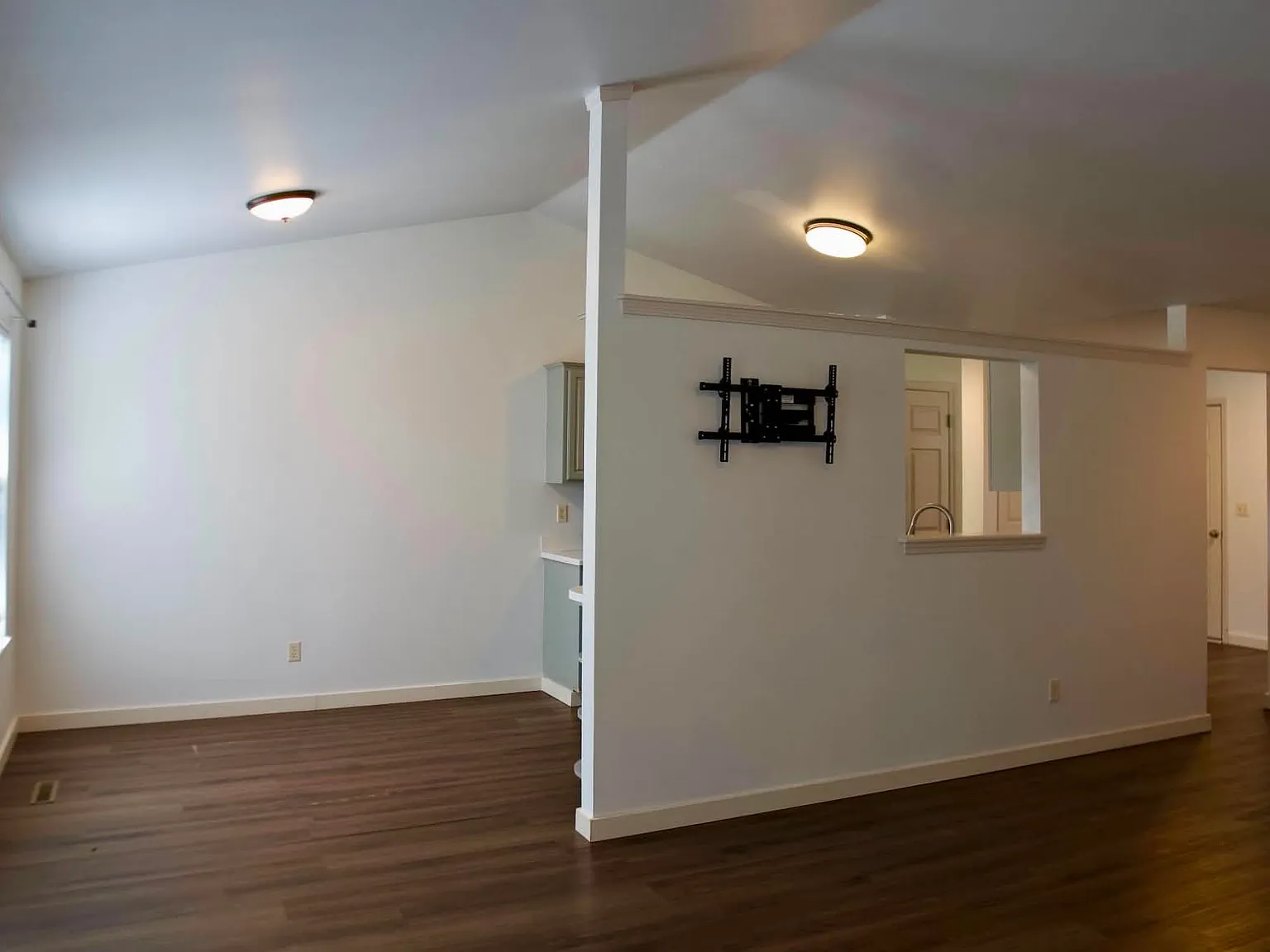 3 bed, 1269 sqft, $1,850 — Photo 4